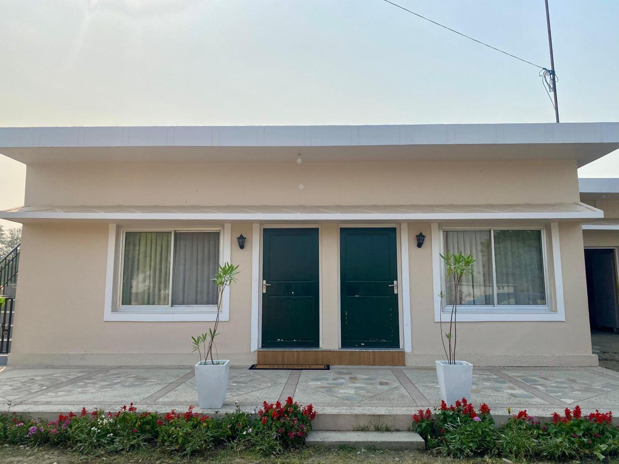The Bougainvillea Cottage Farmstay Near Dehradun , 2 Bedroom Private Cottage Next To Fields And Orchards With Hill Views Exterior foto